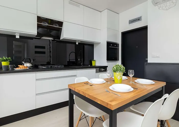 Unique And Spacious With Air Conditioning By Renters