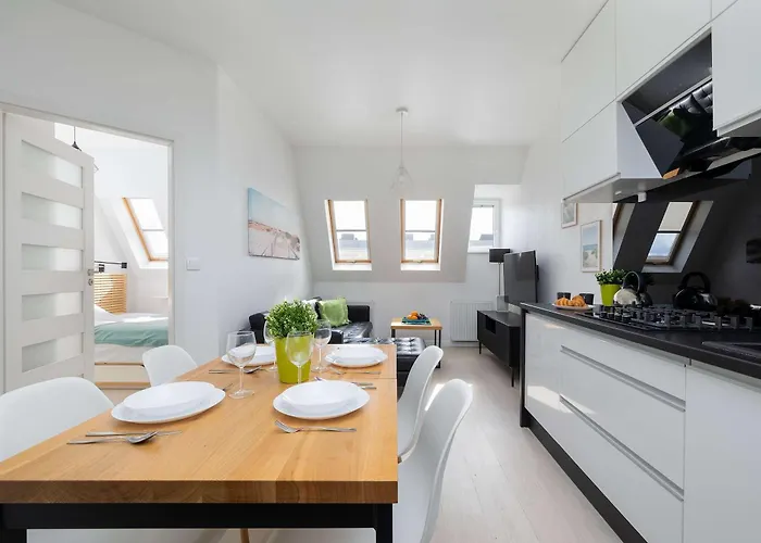 Unique And Spacious With Air Conditioning By Renters *