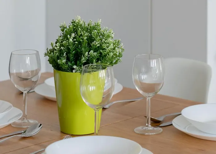 Lejlighed Unique And Spacious With Air Conditioning By Renters *